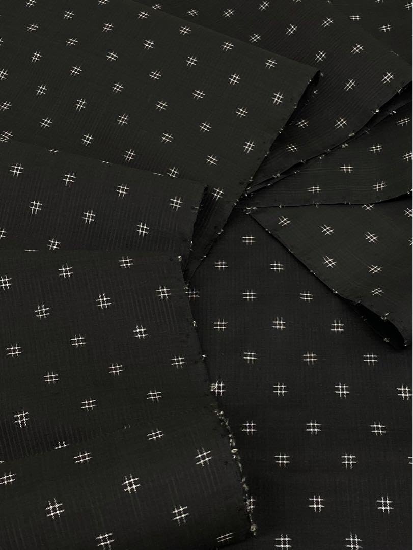 Amazon.co.jp: 本場奄美大島紬 純泥染 反物 井桁絣 深田兼徳 正絹